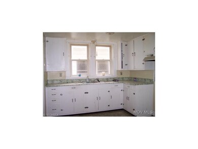 Spacious country kitchen