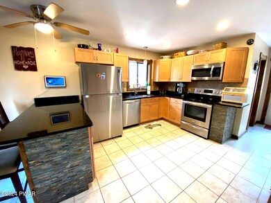 1057 Red Hawk Dr, Lake Ariel, PA 18436 - photo 5