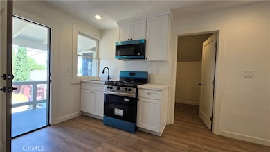 975 N Park Cir unit B, Long Beach, CA 90813 - photo 5