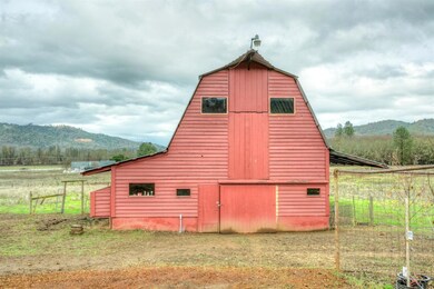 6666 Cypress Dr, Central Point, OR 97502 - photo 6