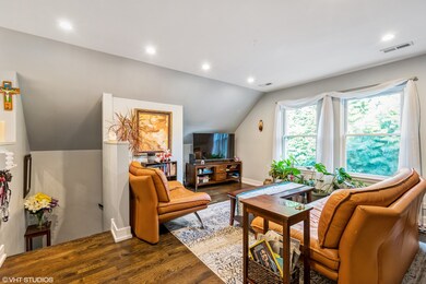 3136 N Christiana Ave, Chicago, IL 60618 - photo 2