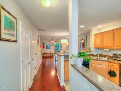 3006 Cedar Creek Lane-MLS_Size-012-9-Kit