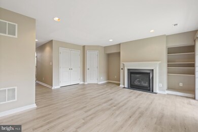9147 Ribbon Falls Loop, Bristow, VA 20136 - photo 7