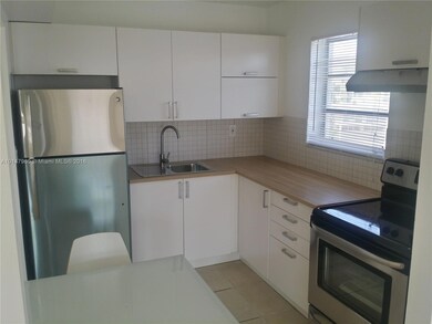 7925 Carlyle Ave unit 500, Miami Beach, FL 33141 - photo 2