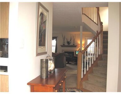 Entry/Foyer.