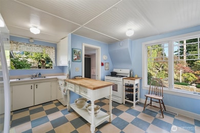 1131 16th St, Bellingham, WA 98225 - photo 7