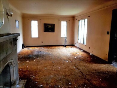 17909 Maplecliff Rd, Cleveland, OH 44119 - photo 4