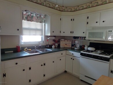 1091 edgebrook kitchen