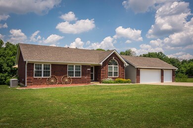 1211 Pin Oak Drive-02