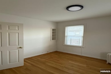 476 Main St unit 2CD flr, Fort Lee, NJ 07024 - photo 7