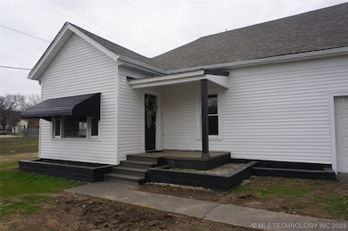 306 N 13th St, Henryetta, OK 74437 - photo 3