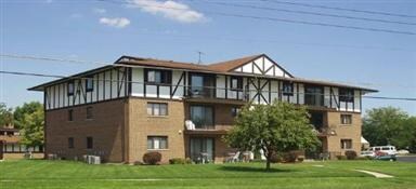 11045 S Theresa Cir unit 1B, Palos Hills, IL 60465 - photo 2