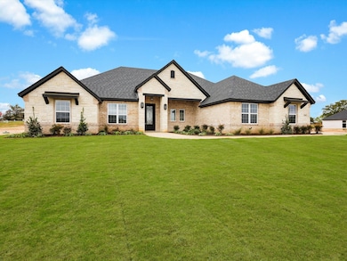 2001 Forest Bridge Dr, Azle, TX 76020 - photo 2