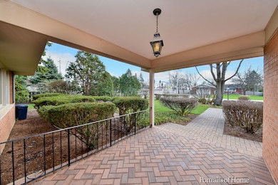 227 E Farnham Ln, Wheaton, IL 60189 - photo 2