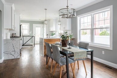 860 Watertown St unit 860, Newton, MA 02465 - photo 3