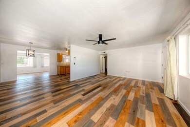 535NValleyDr-005