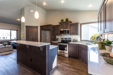 13520 N Mayfair Ln, Spokane, WA 99208 - photo 4