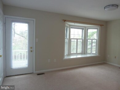 300C Locust St SE, Vienna, VA 22180 - photo 2