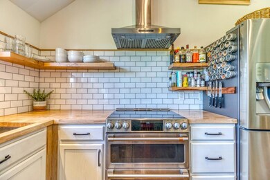 63130 Stenkamp Rd, Bend, OR 97701 - photo 6