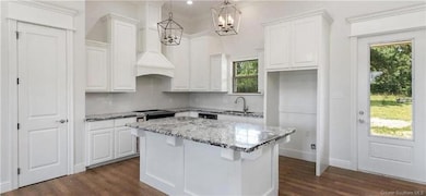 949 N Northlake, Moss Bluff, LA 70611 - photo 3