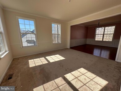 7376 Tottenham Dr, White Plains, MD 20695 - photo 3