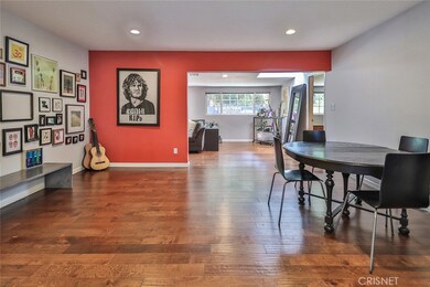 20754 Clark St, Woodland Hills, CA 91367 - photo 6