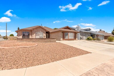 101 Lago Lindo Dr, Horizon City, TX 79928 - photo 2