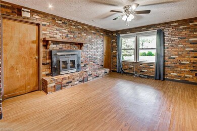 837 Oakwood Acres Rd, Asheboro, NC 27205 - photo 7