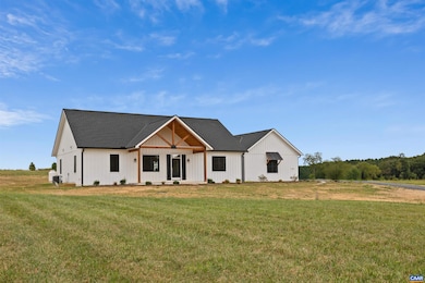 1416 Ladd Rd, Waynesboro, VA 22980 - photo 6