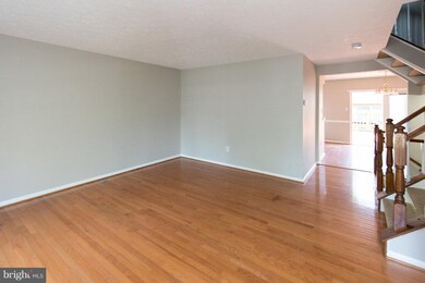 12441 Sky Blue Dr, Germantown, MD 20874 - photo 3