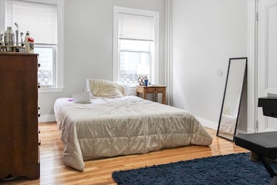 35 1/2 Essex St unit 1, Cambridge, MA 02139 - photo 5