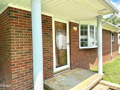 1104 Little Prater Rd, Grundy, VA 24614 - photo 4