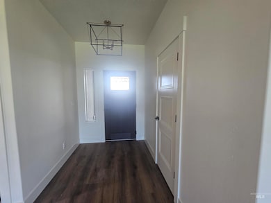 1557 Tule Dr, Twin Falls, ID 83301 - photo 3