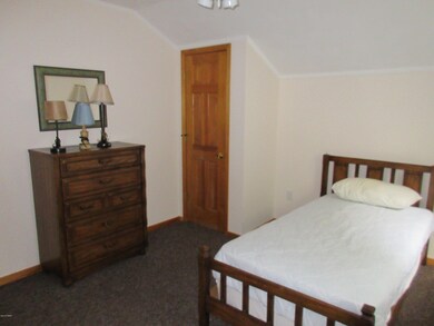 103 Broadmoor Dr, Hawley, PA 18428 - photo 6