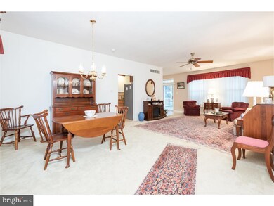 6 W Hunt Master Hollow unit 130, Glen Mills, PA 19342 - photo 3