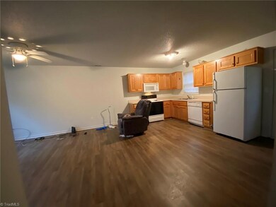 427 N Mccrary St unit A & B, Asheboro, NC 27205 - photo 7