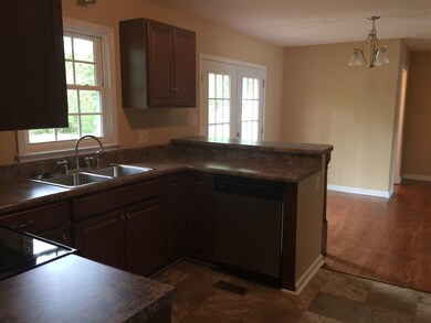 809 Littlejohn Ave, Jacksonville, NC 28546 - photo 6