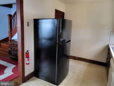 105 Broad St, Saint Georges, DE 19733 - photo 7