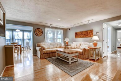 3215 Katewood Ct unit 2, Baltimore, MD 21209 - photo 6