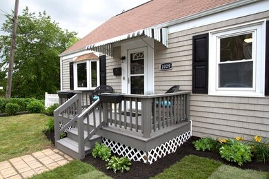 1029 Salem St, Malden, MA 02148 - photo 2