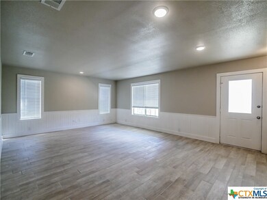 1626 Quail Run Dr, Troy, TX 76579 - photo 4