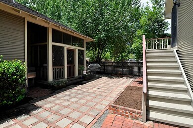 401 1 2 Aurora St, Houston, TX 77008 - photo 7