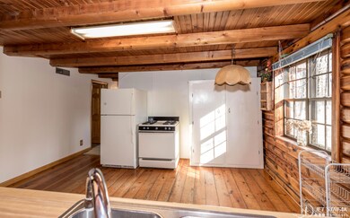 11051 E Bozarth Ln Columbia, MO