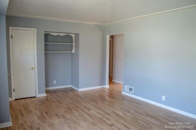 3301 Yale St, Flint, MI 48503 - photo 4