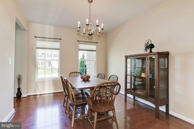 1137 Sassafras Cir, Eldersburg, MD 21784 - photo 4