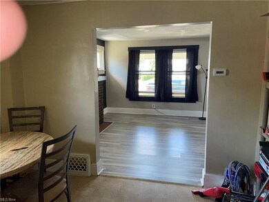 2426 E 32nd St, Lorain, OH 44055 - photo 4
