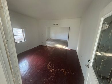 1021 7th St, Rockford, IL 61104 - photo 3