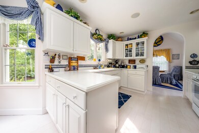 12 Mayfair Ct, Mashpee, MA 02649 - photo 5