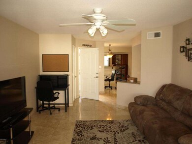 Living room pic 1