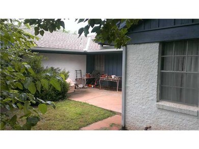 11900 Camelot Dr, Oklahoma City, OK 73120 - photo 4